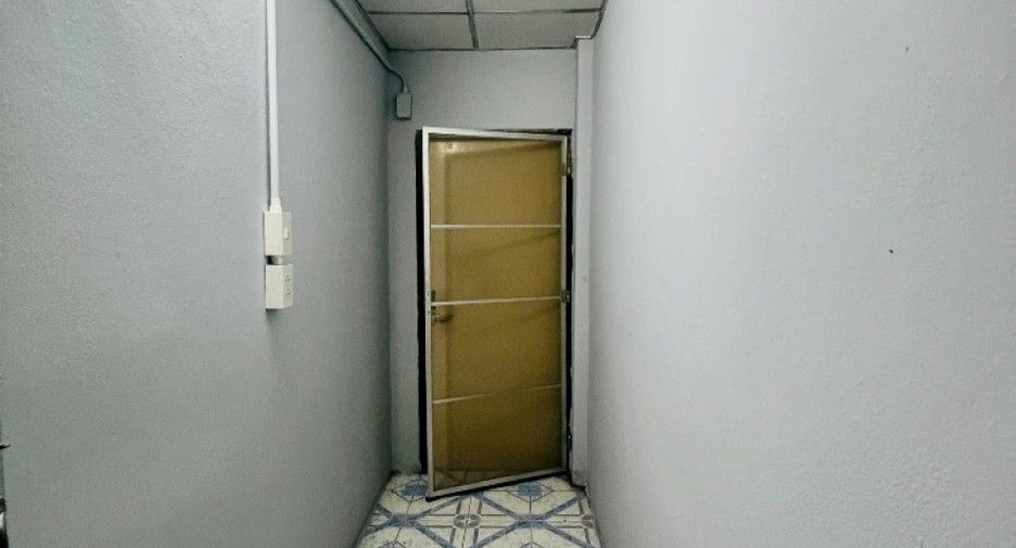 Продажа 1 кровать таунхаус в Mueang Samut Prakan, Самутпракан