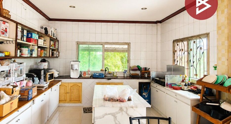 À vendre 3 chambres maison à Mueang Nakhon Pathom, Nakhon Pathom