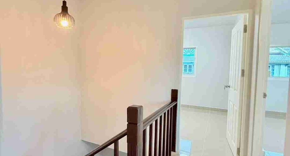 À vendre studio maison à Bang Bua Thong, Nonthaburi