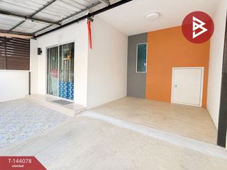 Продажа 3 спальни таунхаус в Sam Phran, Накхонпатхом