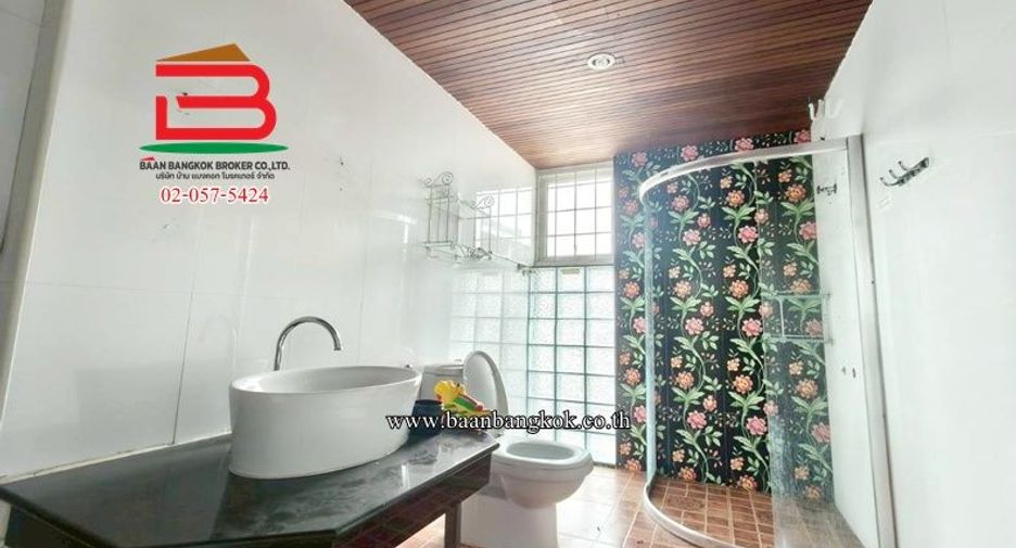 For sale 4 bedrooms house in Bang Sue, Bangkok