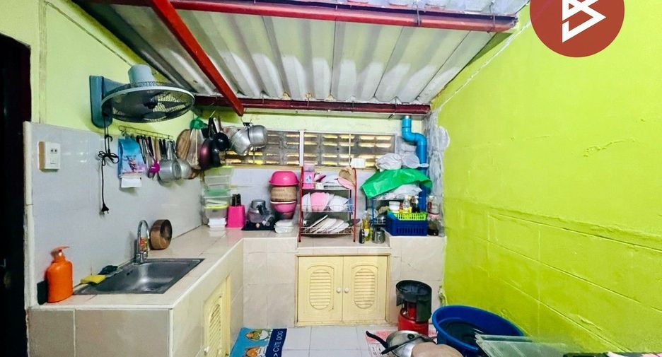 Продажа 1 кровать таунхаус в Mueang Samut Prakan, Самутпракан