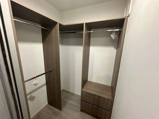 Condo en venta de 2 habitaciones en Bang Phlat, Bangkok