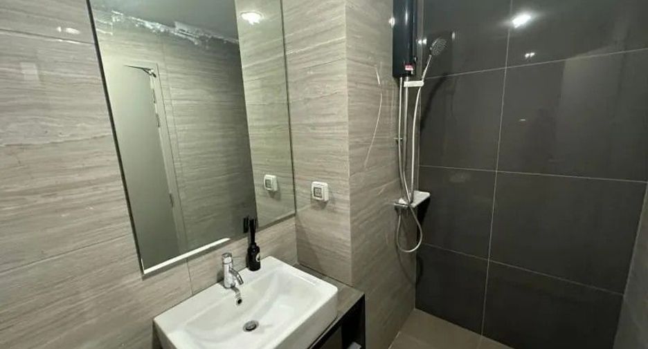 Condo en venta de 2 habitaciones en Bang Phlat, Bangkok