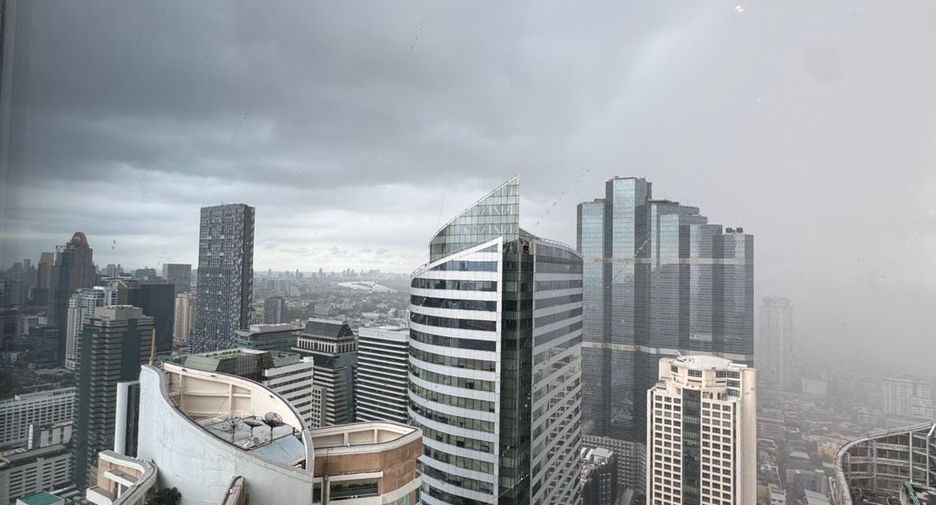 Condo en alquiler de 2 habitaciones en Sathon, Bangkok