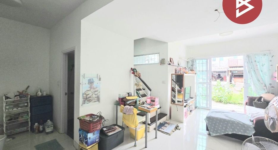 For sale 3 bedrooms townhouse in Mueang Samut Prakan, Samut Prakan