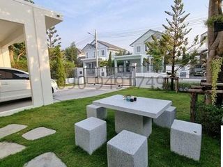 For rent 3 bedrooms townhouse in Bang Phli, Samut Prakan