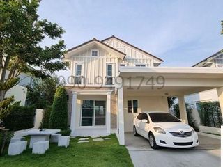 For rent 3 bedrooms townhouse in Bang Phli, Samut Prakan