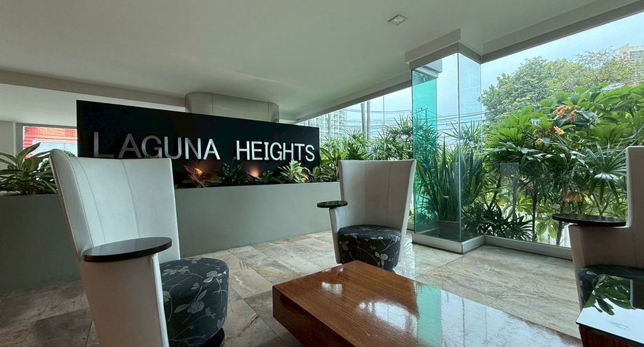 For rent 2 bedrooms condo in North Pattaya, Pattaya