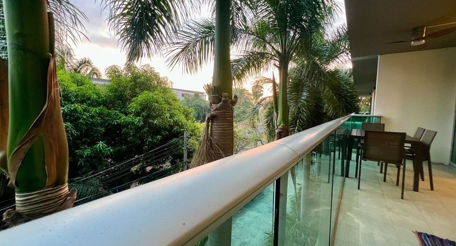 For rent 2 bedrooms condo in North Pattaya, Pattaya