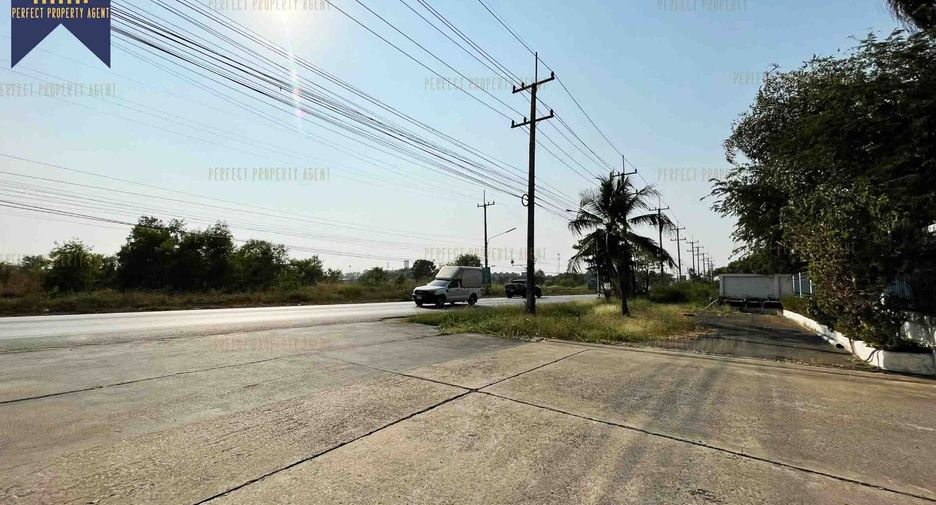 À vendre entrepôt à Ban Pho, Chachoengsao
