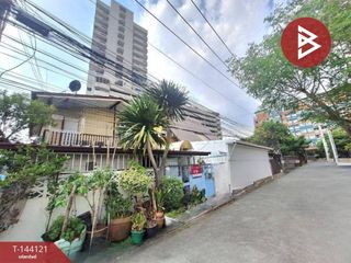 Casa en venta de 4 habitaciones en Huai Khwang, Bangkok