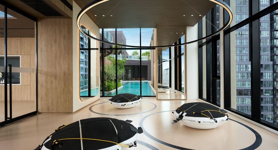 Condo en alquiler de 2 habitaciones en Huai Khwang, Bangkok