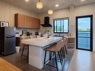 For sale 6 bedrooms villa in Hang Dong, Chiang Mai