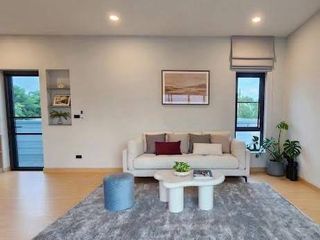 For sale 6 bedrooms villa in Hang Dong, Chiang Mai