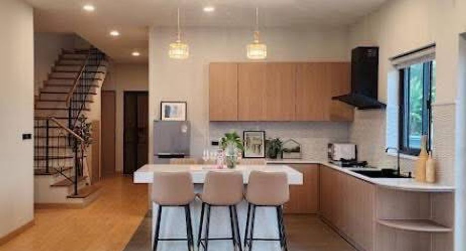 For sale 6 bedrooms villa in Hang Dong, Chiang Mai