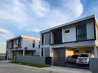 For sale 6 bedrooms villa in Hang Dong, Chiang Mai