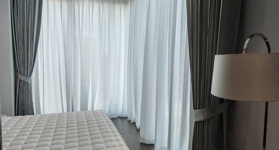 For rent 2 bedrooms condo in Sathon, Bangkok