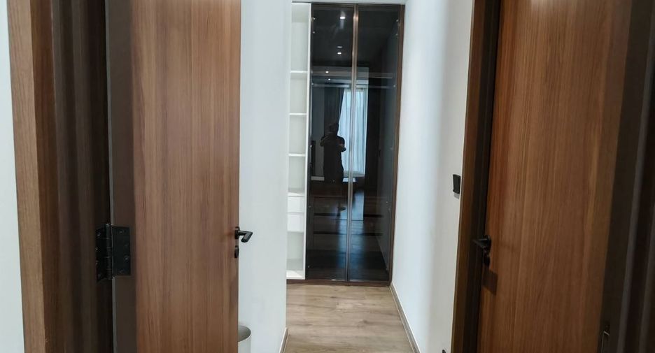 For rent 2 bedrooms condo in Sathon, Bangkok