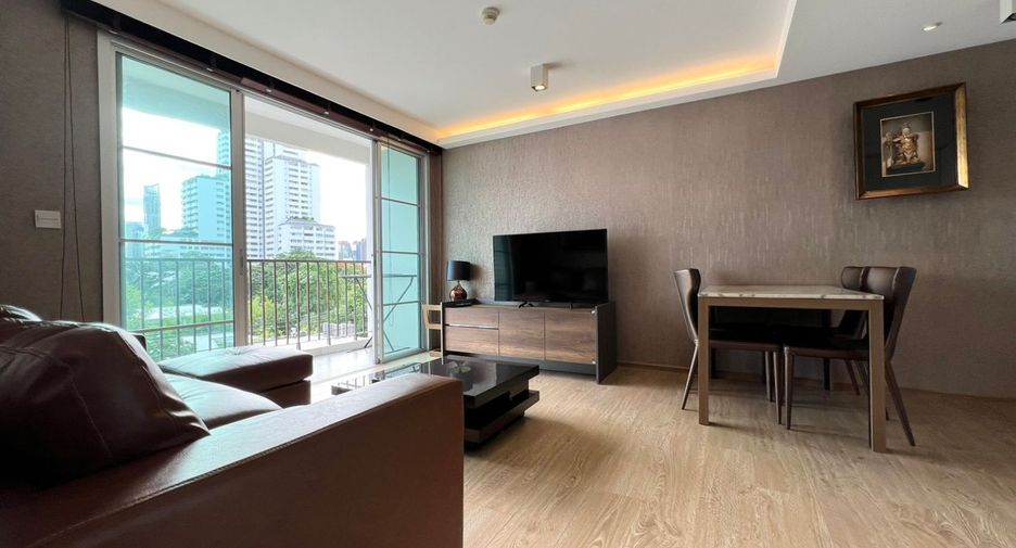 For rent 2 bedrooms condo in Watthana, Bangkok