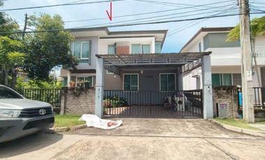 Haus zum Kauf mit 3 Zimmer in Bang Khun Thian, Bangkok