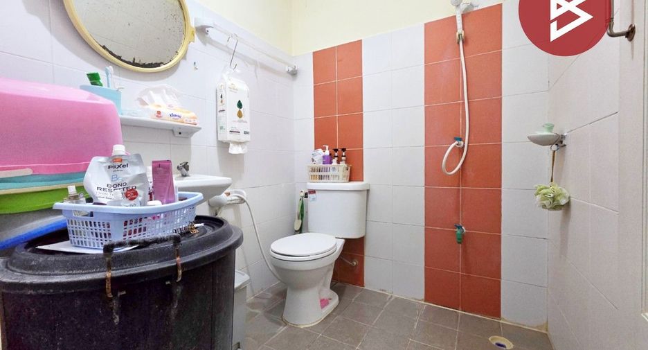 Reihenhaus zum Kauf mit 4 Zimmer in Mueang Samut Sakhon, Samut Sakhon