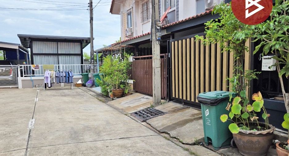 Reihenhaus zum Kauf mit 4 Zimmer in Mueang Samut Sakhon, Samut Sakhon