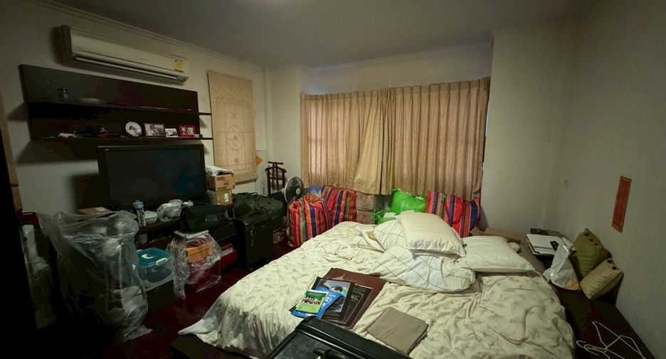 出售 4 卧室 独立屋 在 Lat Krabang, 曼谷