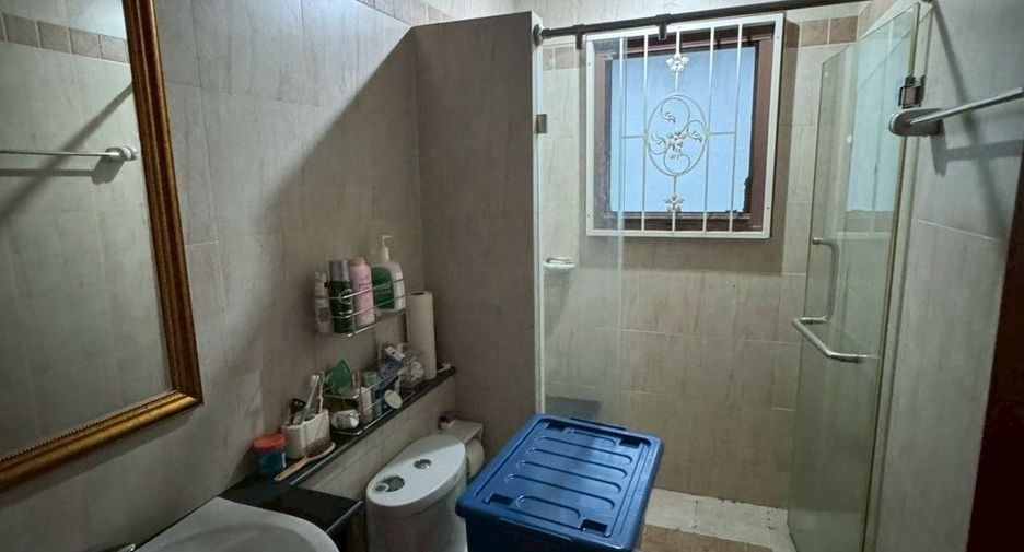出售 4 卧室 独立屋 在 Lat Krabang, 曼谷