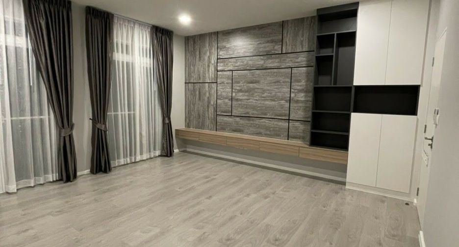 For rent and for sale 4 bedrooms house in Prawet, Bangkok