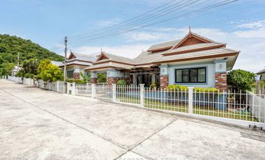 For sale 4 bedrooms house in Hua Hin, Prachuap Khiri Khan
