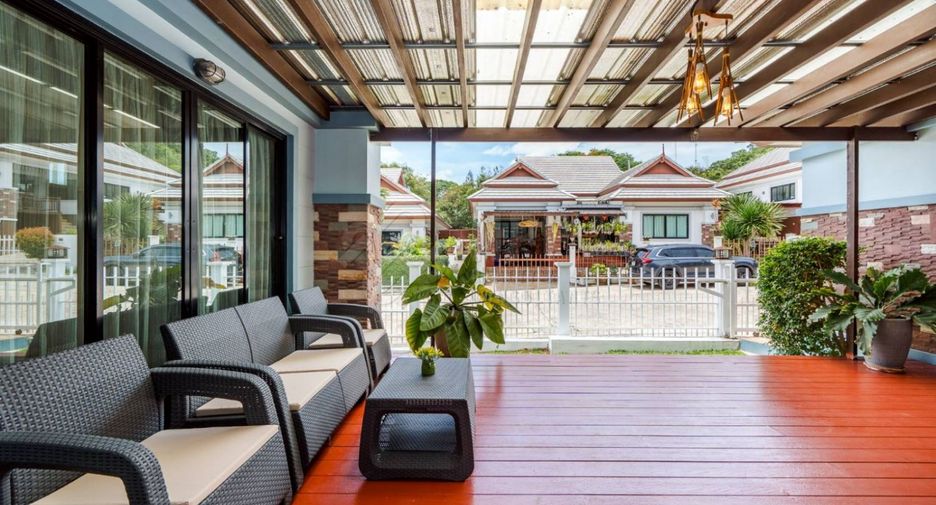 For sale 4 bedrooms house in Hua Hin, Prachuap Khiri Khan