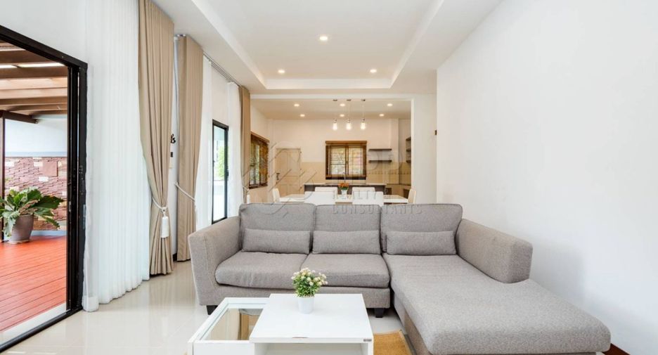 For sale 4 bedrooms house in Hua Hin, Prachuap Khiri Khan