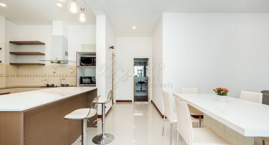 For sale 4 bedrooms house in Hua Hin, Prachuap Khiri Khan