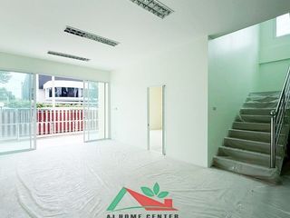 For sale 5 bedrooms warehouse in Sam Phran, Nakhon Pathom