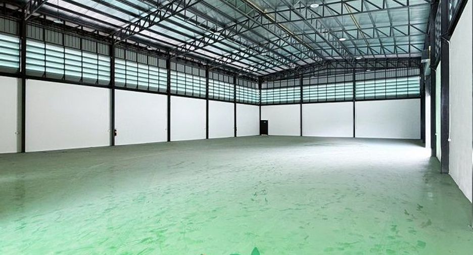 For sale 5 bedrooms warehouse in Sam Phran, Nakhon Pathom