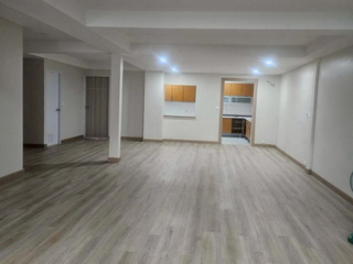Casa adosada en alquiler de 3 habitaciones en Watthana, Bangkok