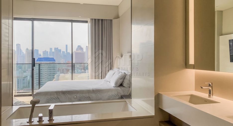 For rent 2 bedrooms condo in Watthana, Bangkok