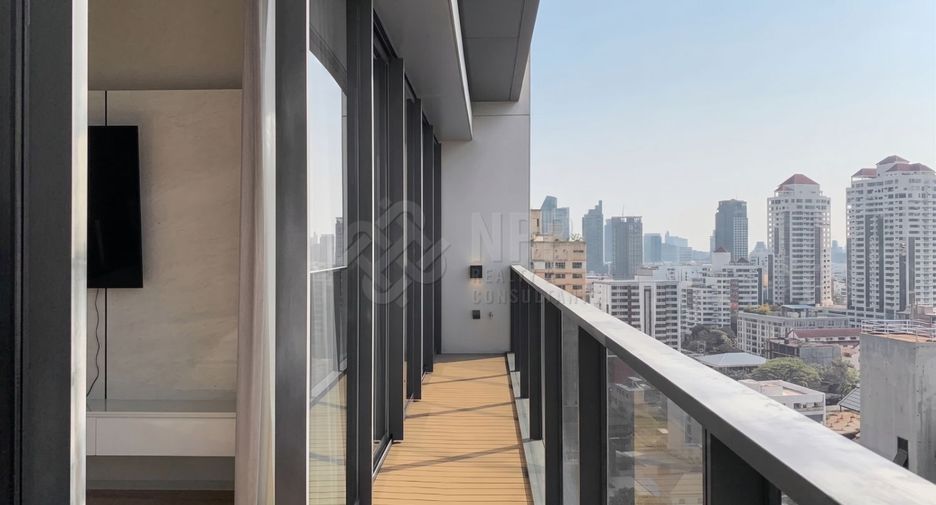 For rent 2 bedrooms condo in Watthana, Bangkok