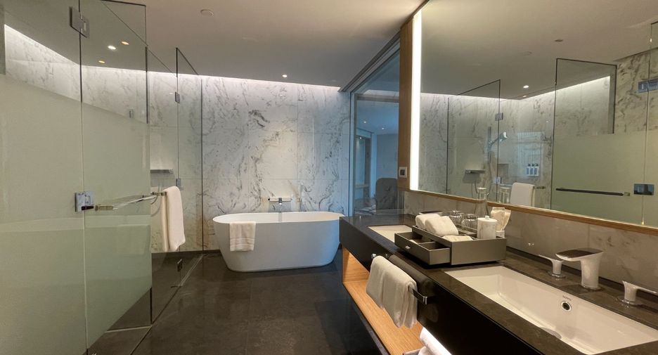 À louer 3 chambres condo à Pathum Wan, Bangkok