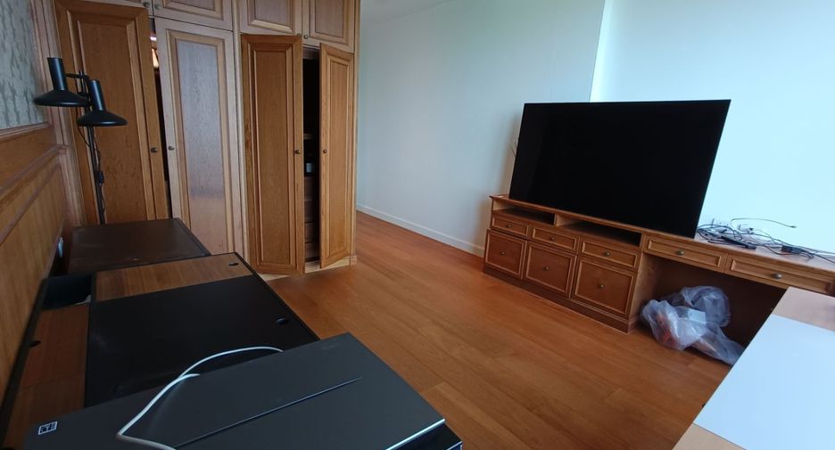 For rent 3 ベッドルーム condo in Pathum Wan, Bangkok