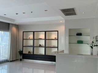 For rent 4 ベッドルーム condo in Pathum Wan, Bangkok