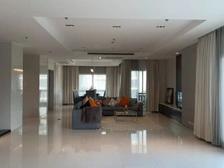 For rent 4 ベッドルーム condo in Pathum Wan, Bangkok