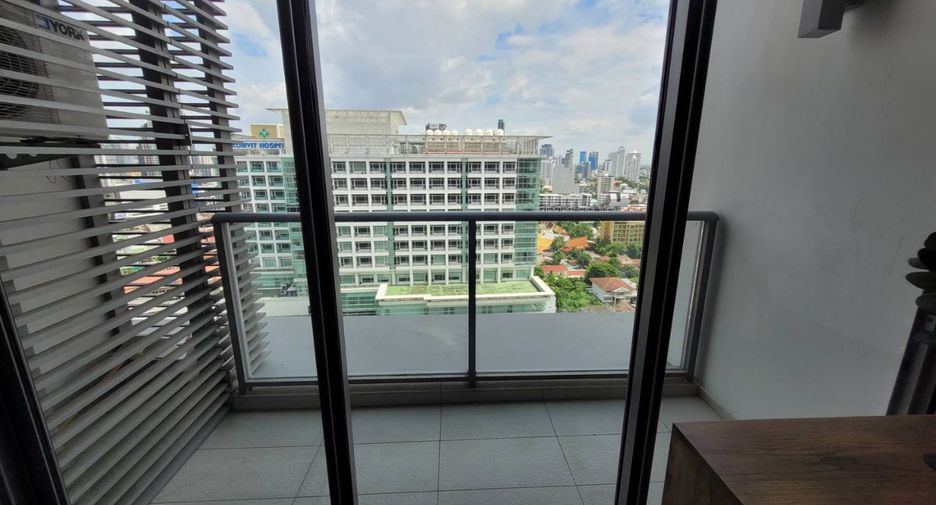 Condo en alquiler de 1 habitaciones en Khlong Toei, Bangkok