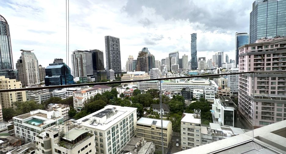 Condo en alquiler de 2 habitaciones en Bang Rak, Bangkok