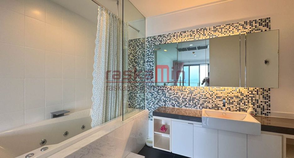 For sale 2 bedrooms condo in Bang Lamung, Chonburi