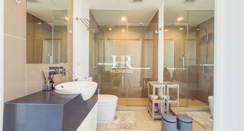 For rent 2 bedrooms condo in Bang Lamung, Chonburi