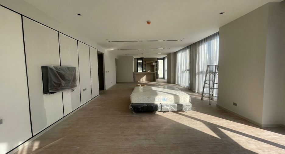 出租 4 卧室 公寓 在 Khlong Toei, 曼谷