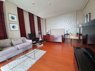 Condo en alquiler de 3 habitaciones en Sathon, Bangkok