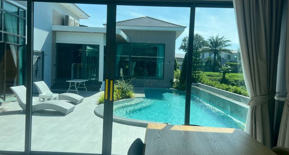 Casa en venta de 4 habitaciones en Bang Lamung, Chonburi